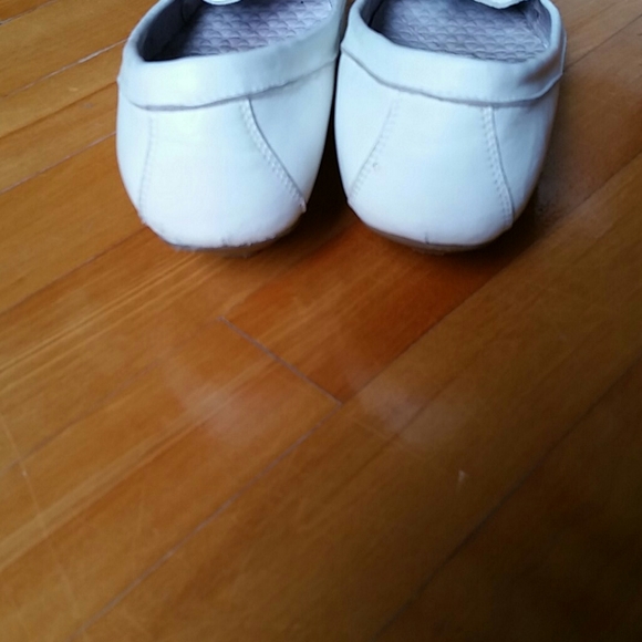 Hush Puppy Lether  white shoes size 7.5 - Picture 3 of 6